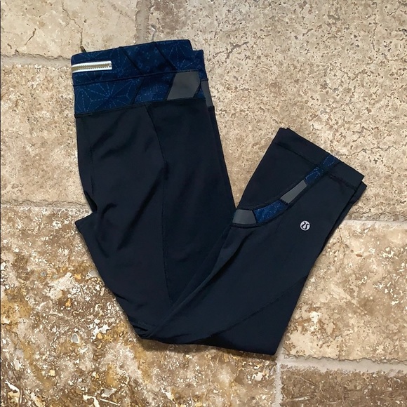lululemon athletica Pants - Crop lululemon leggings